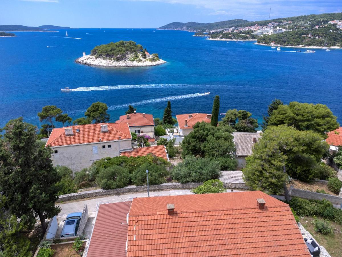 Rinada - Zf Hvar Apartman