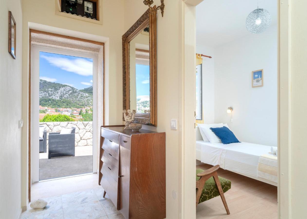 Rinada - Zf Hvar Apartman *
